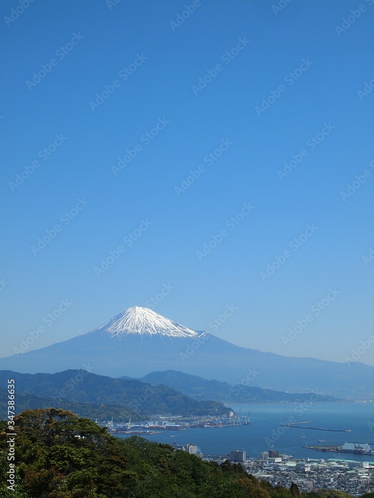 〈静岡〉富士山と清水港（Mt.fuji from shizuoka)
