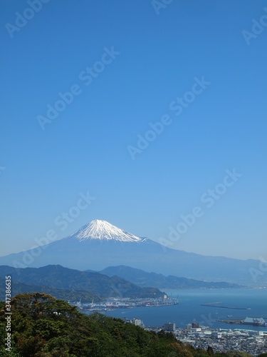 〈静岡〉富士山と清水港（Mt.fuji from shizuoka) 