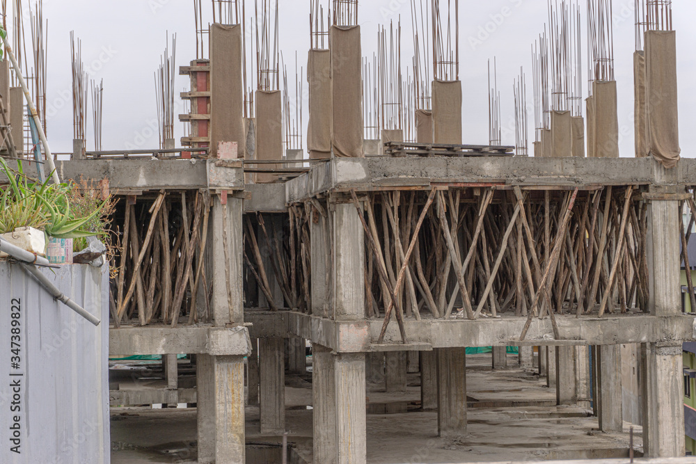 CEILINGS SHUTTERING OF AN UNDER CONSTRUCTION BUILDING WHICH IS A 6 STOREY CEILINGS SHUTTERING OF AN UNDER CONSTRUCTION BUILDING WHICH IS A 6 STOREY