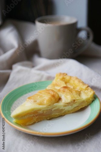 Homemade apple and sour cream pie