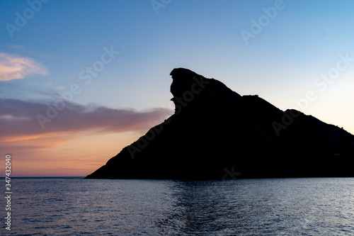 Couché de soleil sur le Bec de l'Aigle de La Ciotat et l'île verte