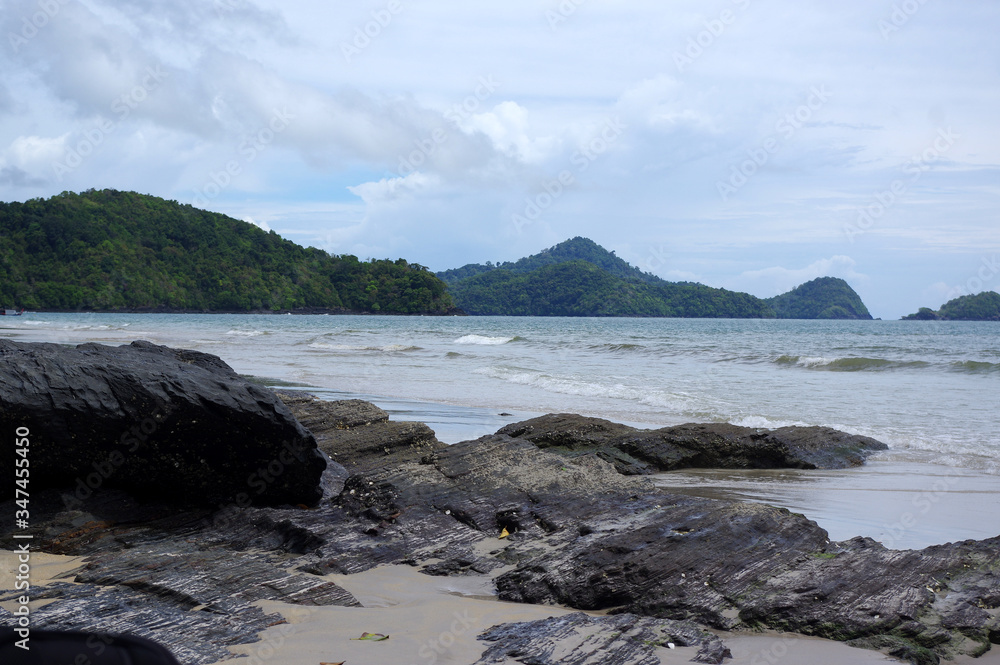 plage de Pantai Tengah sur l'île de Lagkawi, Malaisie plage de Pantai Tengah sur l'île de Lagkawi, Malaisie