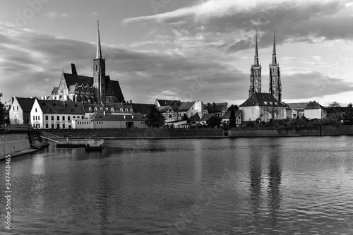 Naklejka na ścianę Czarno biały widok na Stare Miasto