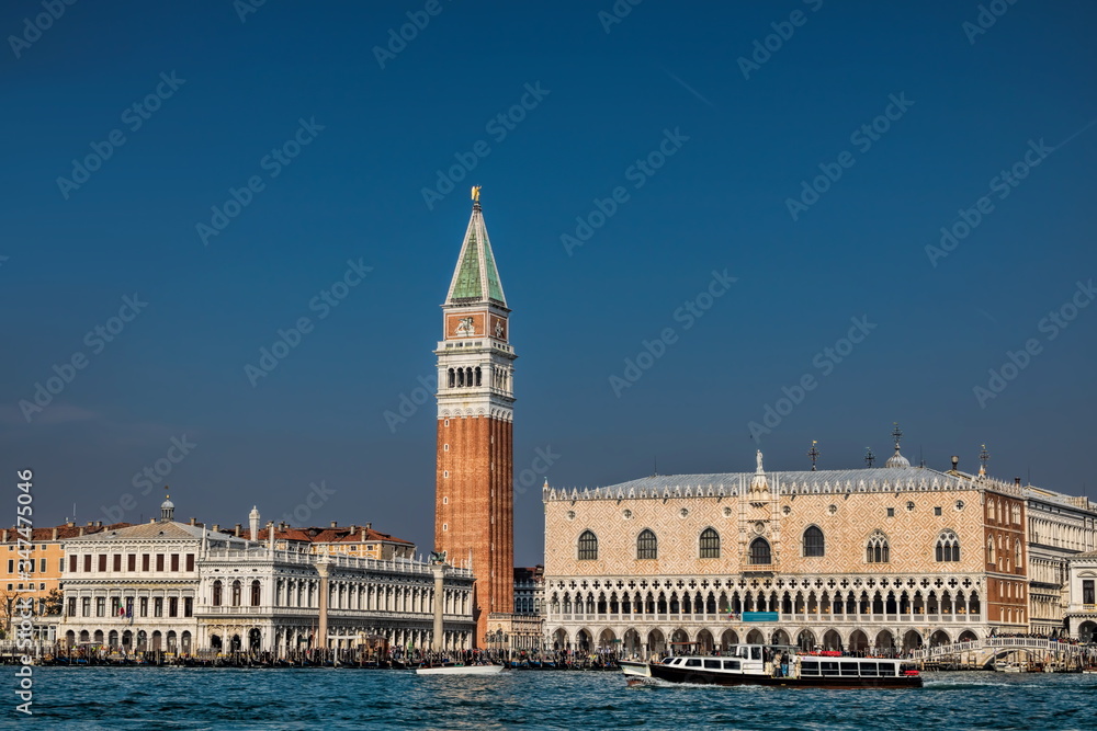 venedig, italien - panorama von san marco mit campanile und palazzo ducale