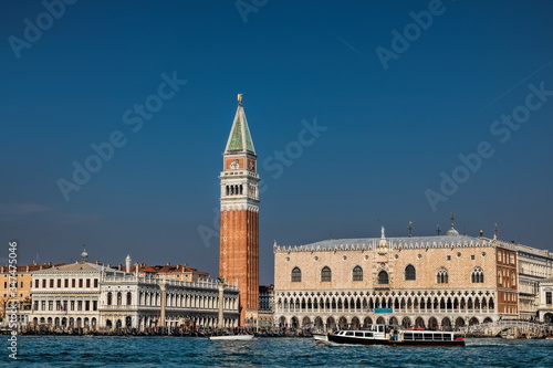 venedig, italien - panorama von san marco mit campanile und palazzo ducale
