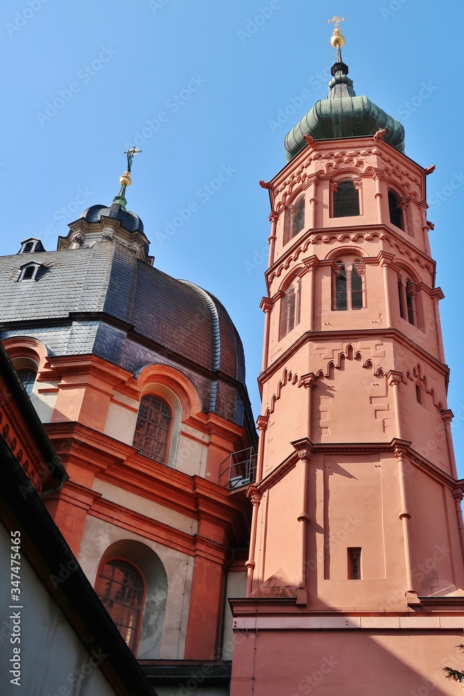 Würzburg, Neumünster, Turm und Kuppel