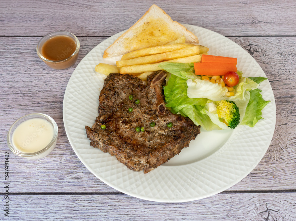 Pork, Beef, Salmon, T-bone, Sirloin, Pork chops, Pork, Beef, Salmon, T-bone, Sirloin, Pork chops,
