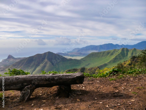 Breathtaking Nanakuli Valley (Oahu, Hawai'i)