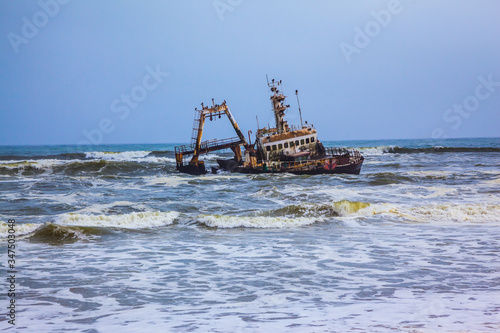 The ship crashed in "Skeleton Coast"