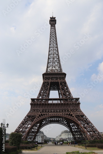 Tour Eiffel de Tiandu Cheng à Hangzhou, Chine © Atlantis