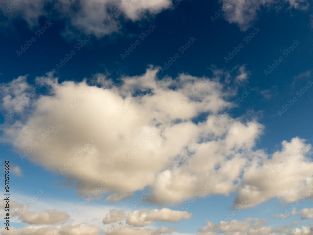 Obraz premium The white clouds.