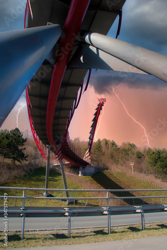 Drachenbrücke Recklinghausen mit Blitz photo