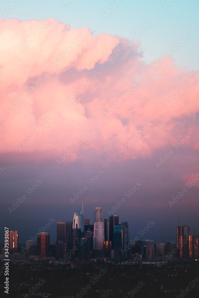 Los angeles skyline at sunset with clouds