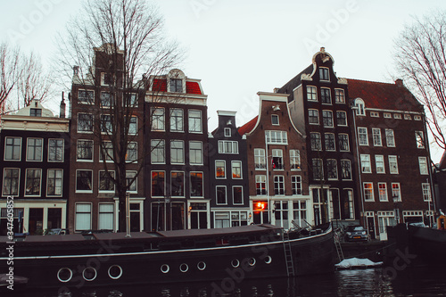 edificio amsterdam © daniel