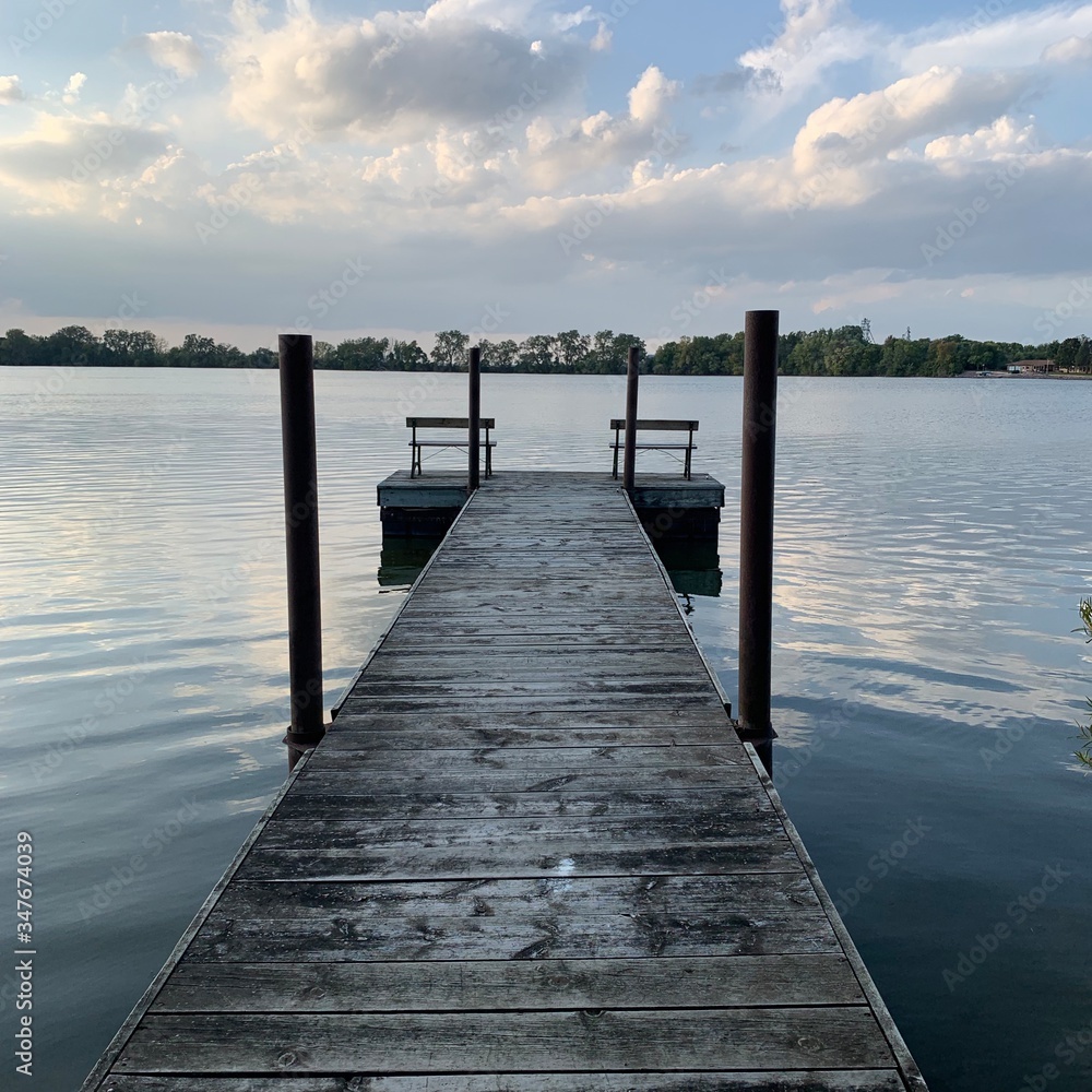 Fototapeta premium Dock at dusk