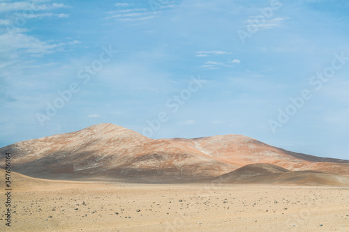 montaña en el desierto