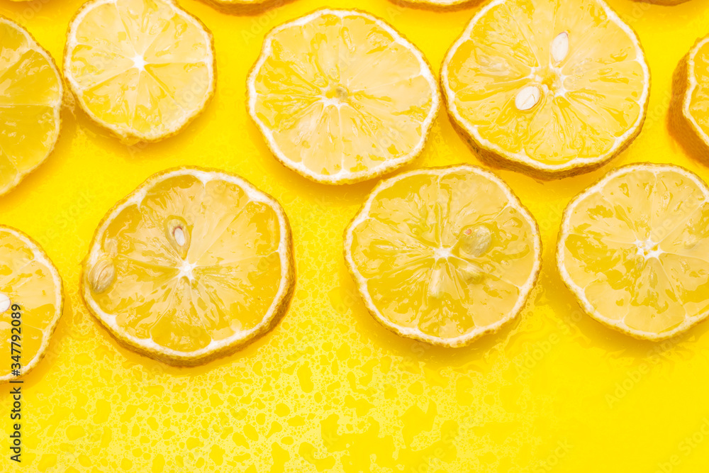 Lemon slices, raw yellow fruit Lemon slices, raw yellow fruit