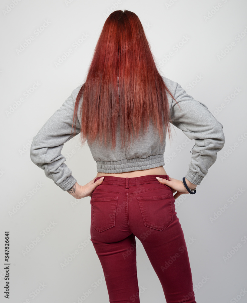 frau knackiger po in jeans schlank dünn mager Stock Photo Adobe Stock