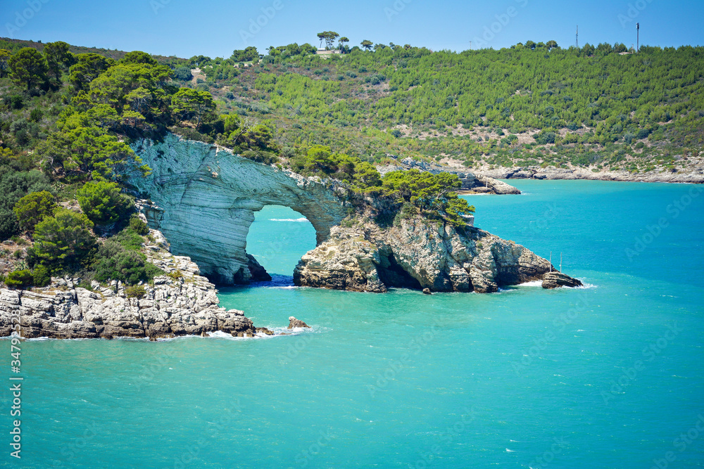 Vieste, San Felice arch rock bay, Gargano peninsula, Apulia, southern Italy, Europe.