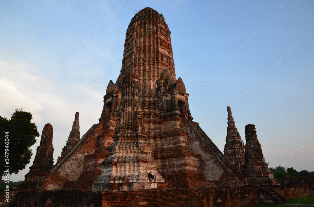 Wonderful example for the wonderful khmer style in Ayutthaya: Wat Chaiwatthanaram