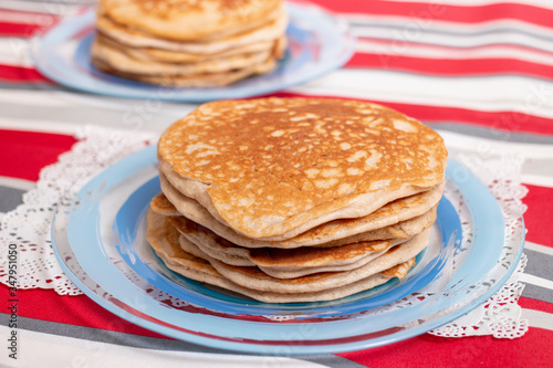simple american style fluffy pancakes