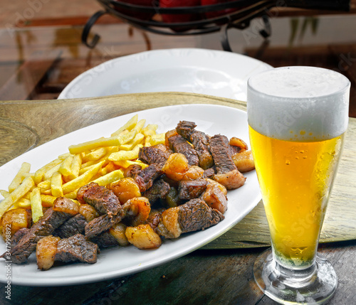Picanha with fries and beer