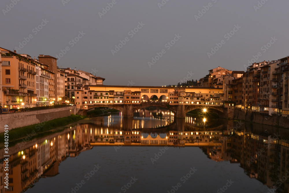 The famous Ponte Vecchio bridge over the Arno river