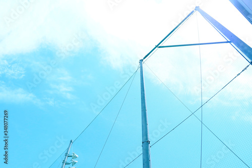 Wallpaper Mural 空と防護ネット Torontodigital.ca