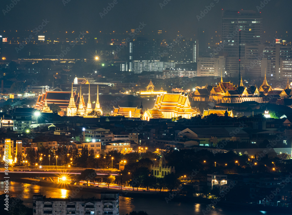 バンコク　王宮全景　夜景
