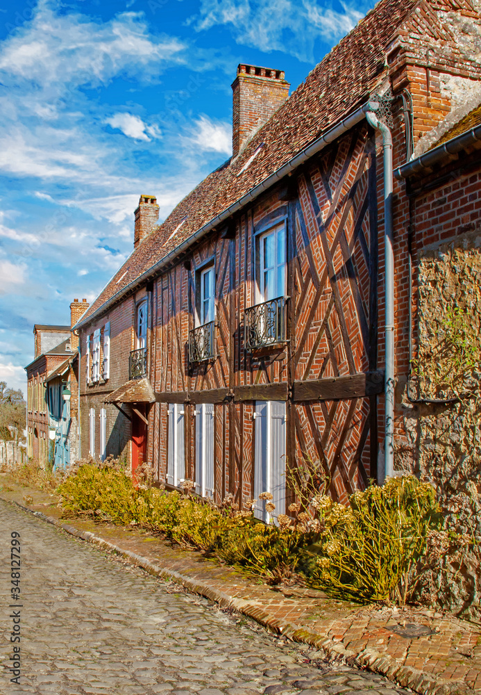 Gerberoy, Rue du village et maisons à colombages. Picardie. Hauts-de-France	