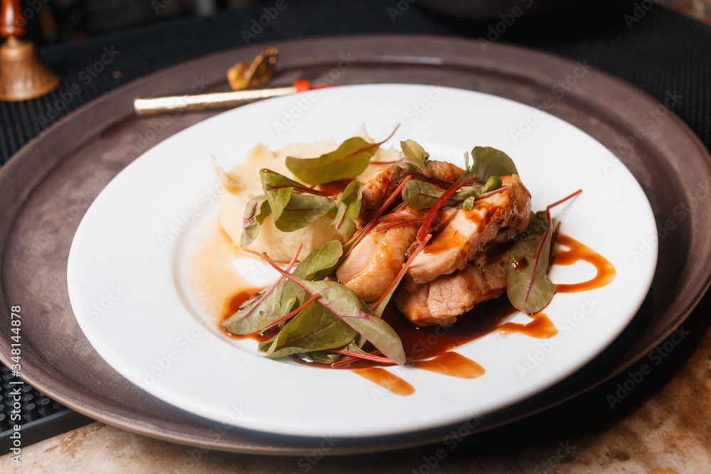 Salad with grilled chicken meat, good idea for dinner Salad with grilled chicken meat, good idea for dinner