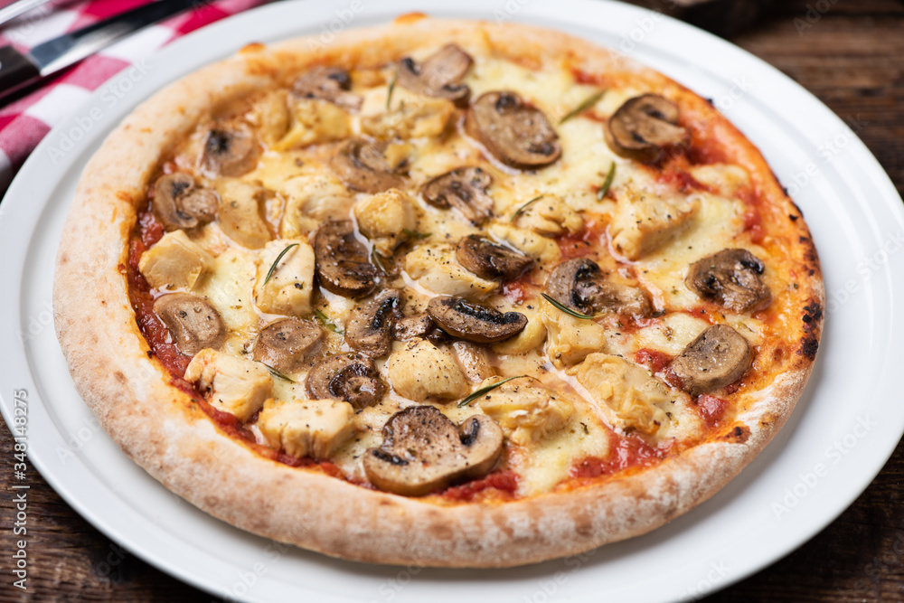 Pizza chicken mushroom cheese Pizza chicken mushroom cheese