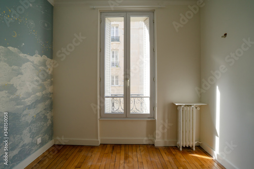 Canvas Print empty room with window