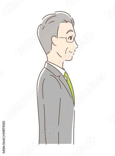 笑顔な男性の横顔
