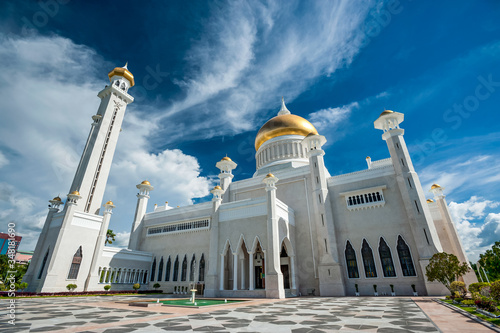 The Sultan Omar Ali Saifuddien Mosque in Bandar Seri Begawan, Brunei photo