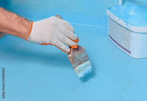 Foto Painting waterproofing tint.
