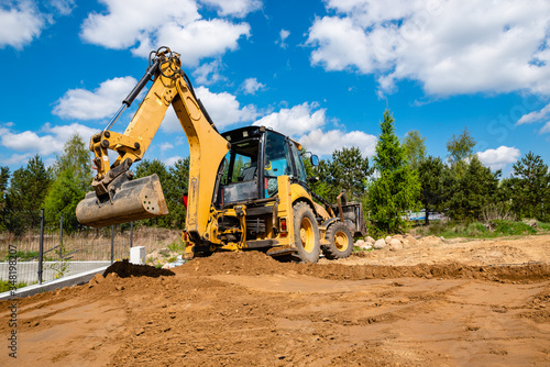Φωτογραφία Excavator at work on construction site