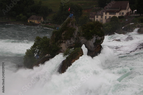 Cataratas del Rin (Suiza) photo