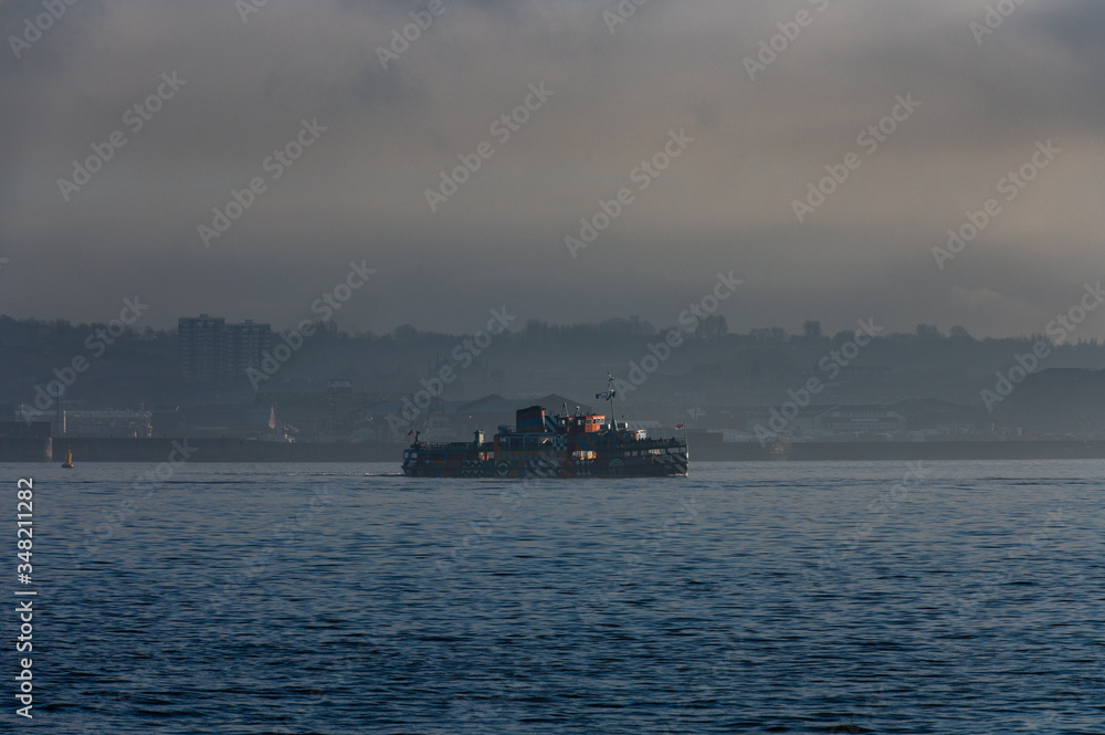 Fototapeta premium Fog over the River Mersey