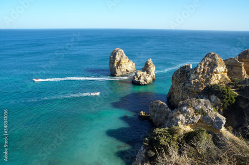 Fototapeta Naklejka Na Ścianę i Meble -  Ponta da Piedade, a very picturesque coastal stretch in Lagos in the Algarve