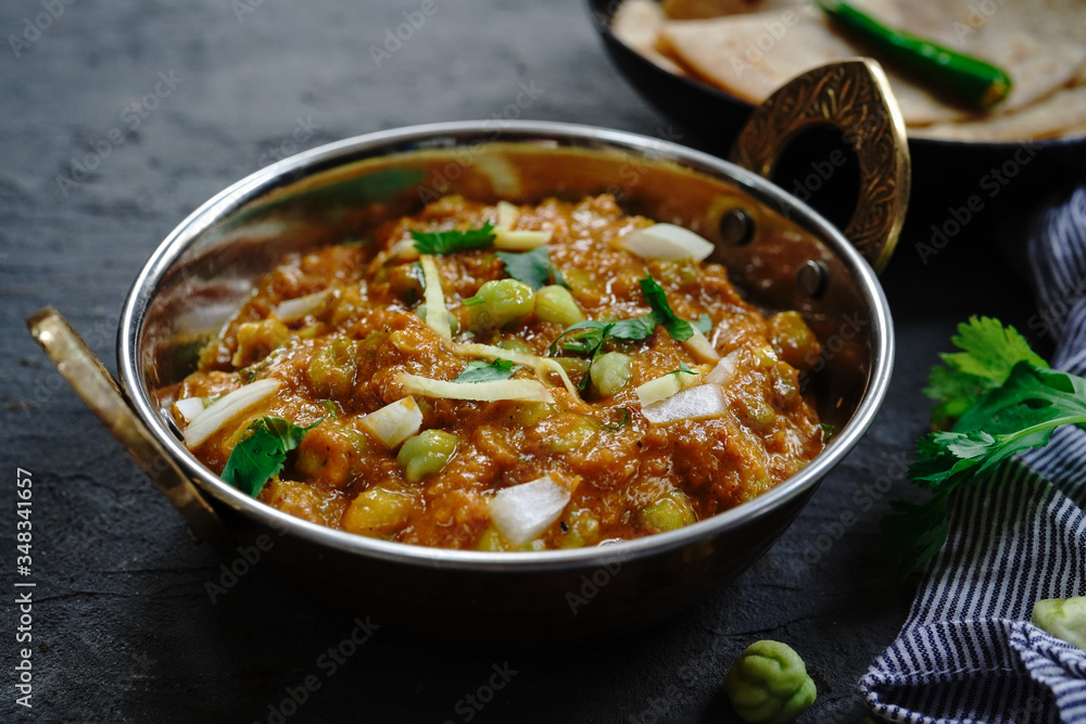 Green Chana Masala with Roti/ Hare channe ki sabzi Green Chana Masala with Roti/ Hare channe ki sabzi