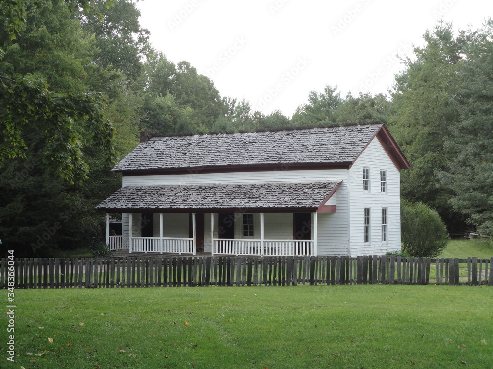 Obraz premium old wooden church
