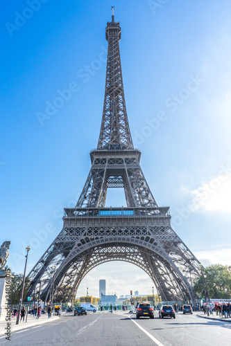 Eiffel tower with clean blue sky © Hamza