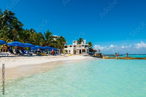 Isla Mujeres (Cancùn), Mexico: tropical  seascape of "Playa Norte" (North Beach).