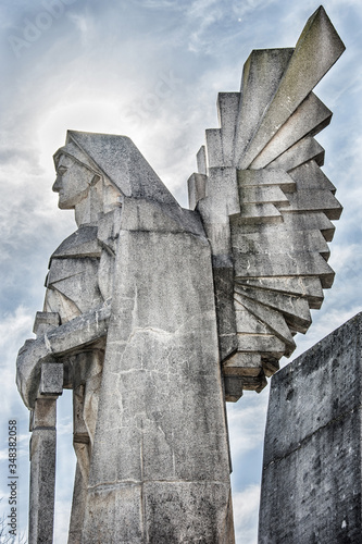 Portal Cementerio Azul, autor Salamone photo