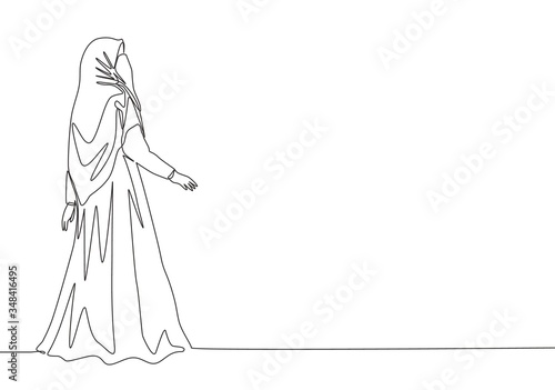 One single line drawing of young beauty saudi arabian muslimah wearing burqa and pose nicely. Traditional beautiful Arabian woman niqab cloth concept continuous line draw design vector illustration
