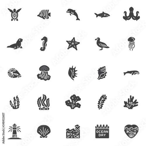 Marine life vector icons set, World ocean day modern solid symbol collection, filled style pictogram pack. Signs, logo illustration. Set includes icons as ocean animals, turtle, shark fish, dolphin © alekseyvanin