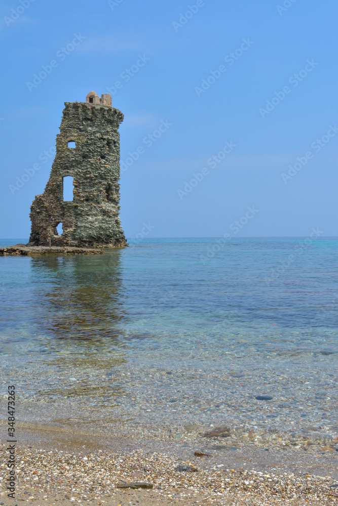 Torre genovese di Santa Maria nel Cap Corse, Corsica. Francia