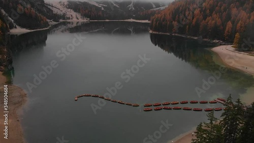 drone sul lago di braies