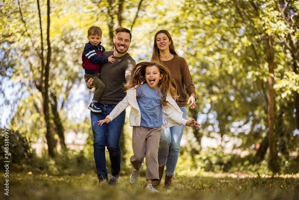 Obraz premium Family time means the absolute world to us.